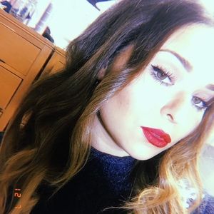 Meet your Posher, Ally